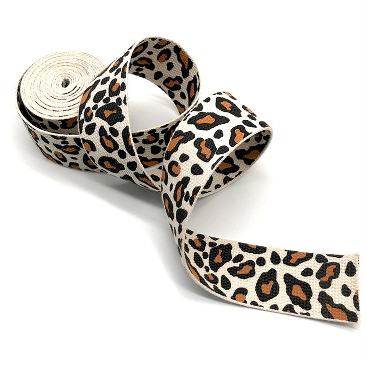 Равна памучна трака са леопард принтом